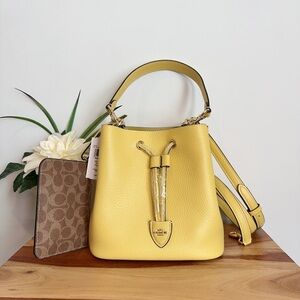 NWT Rowan Bucket Bag‎